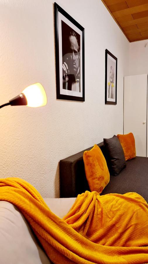 Elena Flat Sonnenblumen Duisburg Zentrum المظهر الخارجي الصورة