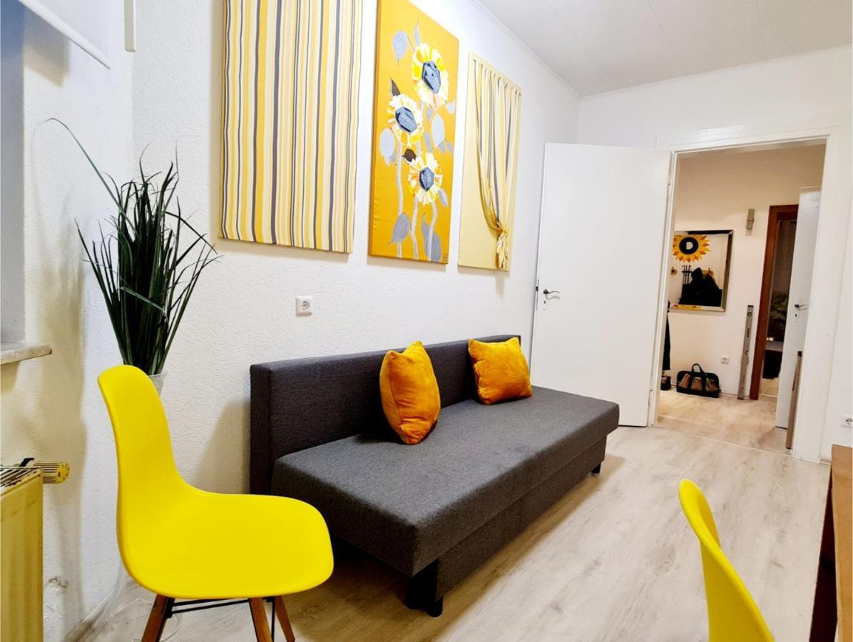 Elena Flat Sonnenblumen Duisburg Zentrum المظهر الخارجي الصورة